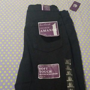 Gloria Vanderbilt pants